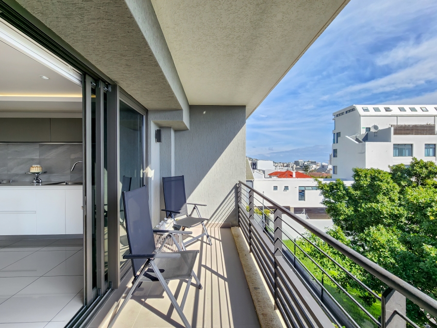 2 Bedroom Property for Sale in Sea Point Western Cape